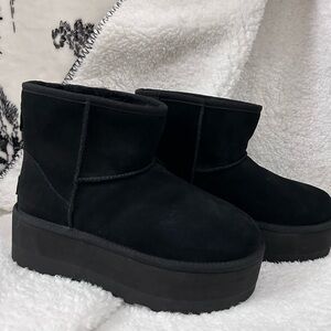 UGG Classic Mini platform